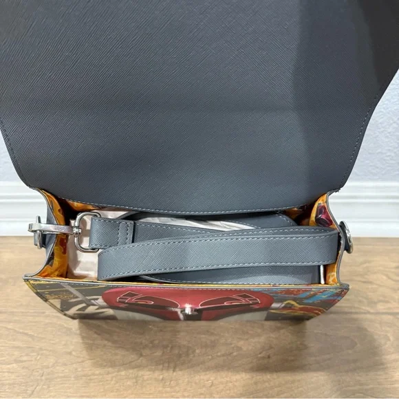 Used Once! Loungefly Star Wars Sabine Spray Paint Handbag - BoxLunch Exclusive - Picture 10 of 10